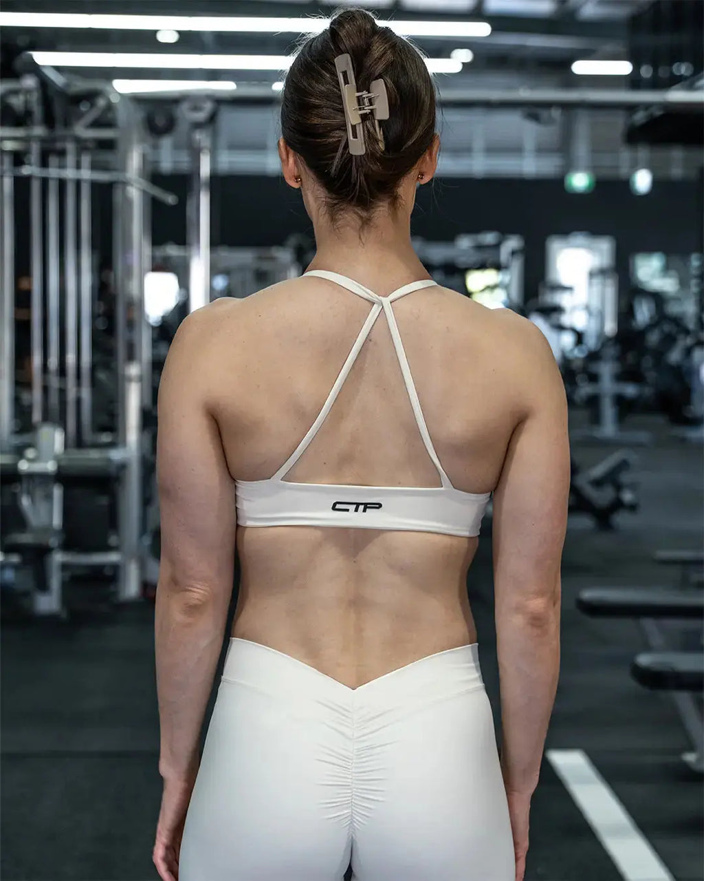 CTP “ECLIPSE” SEAMLESS SCRUNCH LEGGINGS IN CREAM COVERTHEPUMP