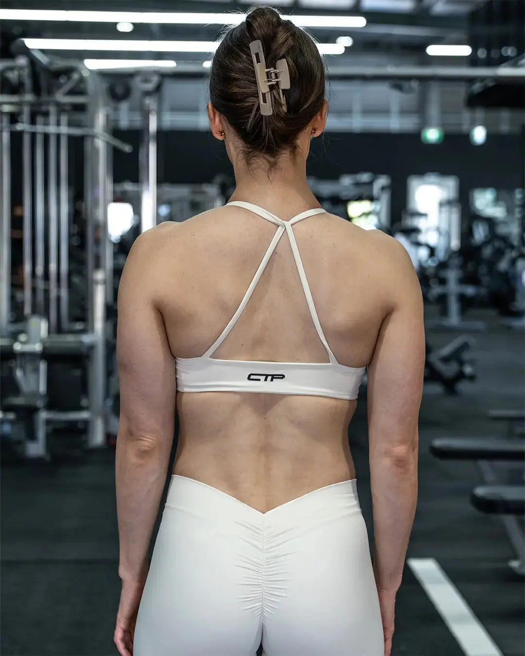 CTP “ECLIPSE” SEAMLESS SCRUNCH LEGGINGS IN CREAM COVERTHEPUMP