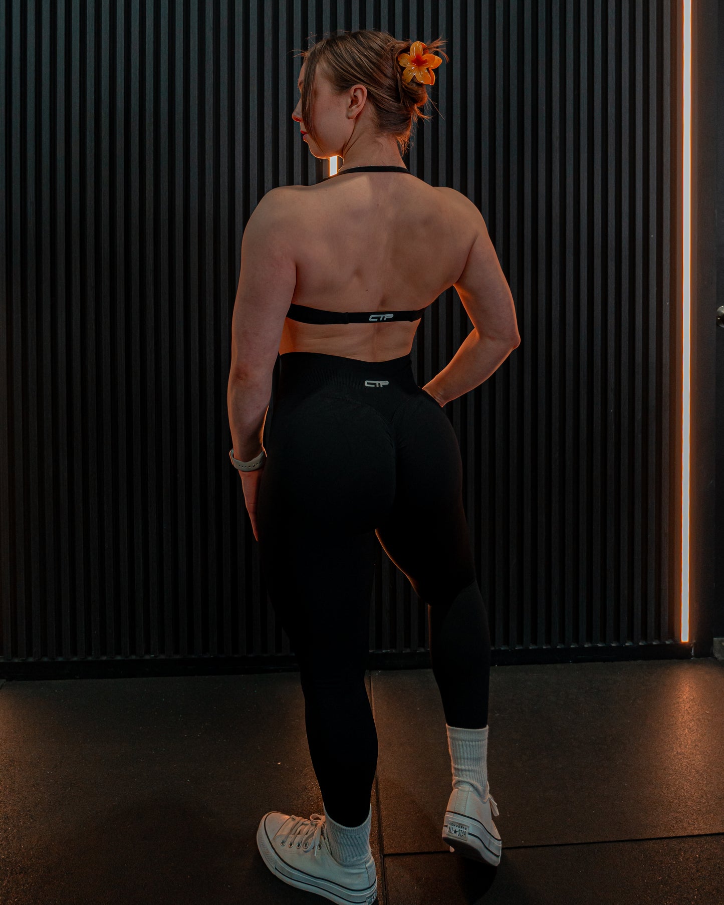 CTP “VEGA” SEAMLESS TWIST BRA IN CHARCOAL