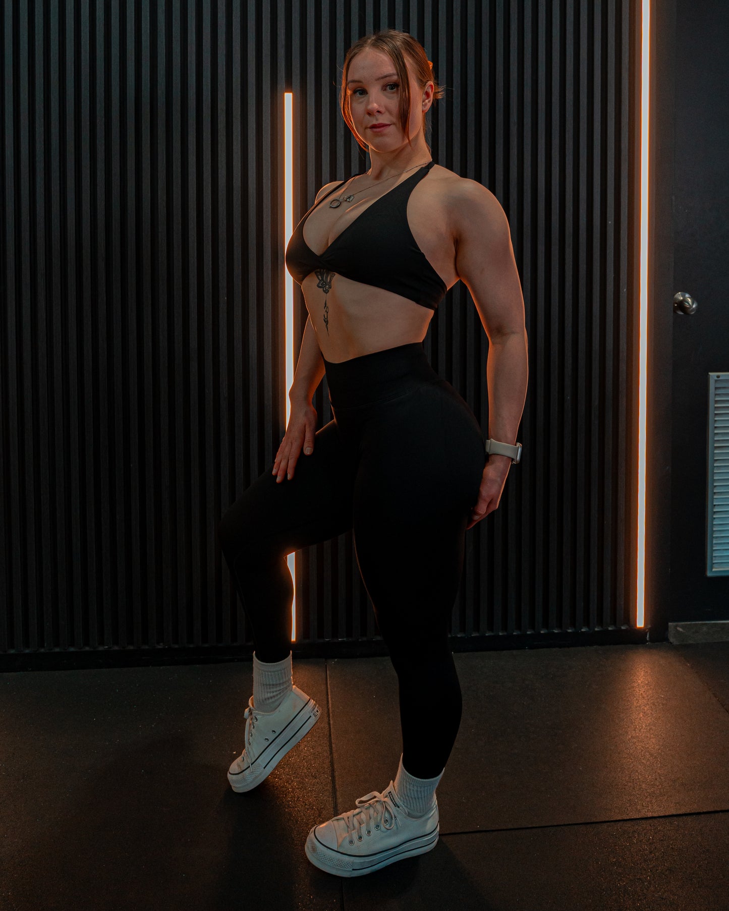 CTP “VEGA” SEAMLESS TWIST BRA IN CHARCOAL