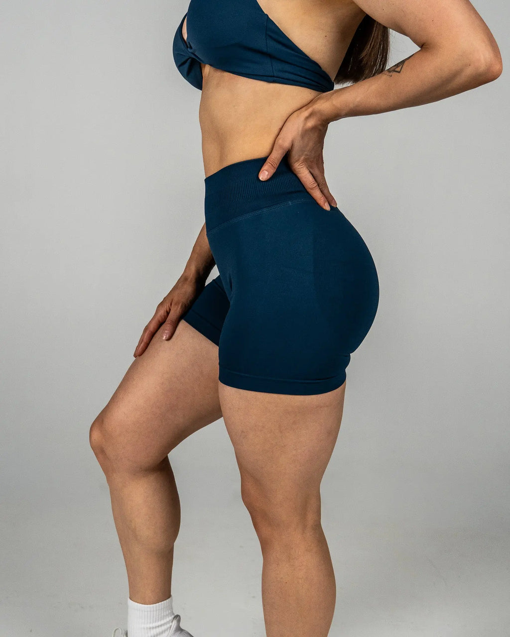 CTP “VEGA” SEAMLESS SCRUNCH SHORTS IN SAPPHIRE COVERTHEPUMP