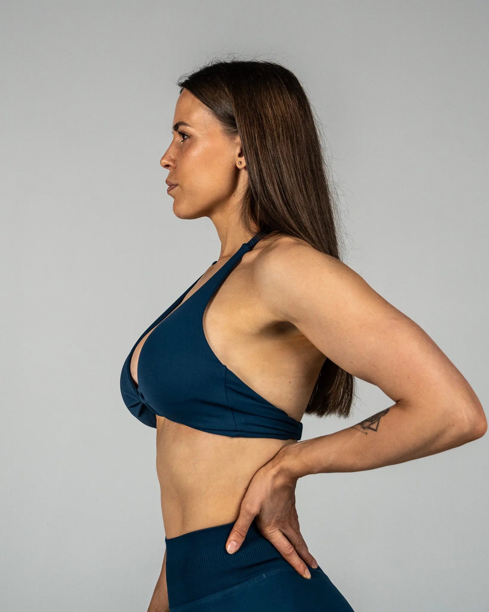 CTP “VEGA” SEAMLESS TWIST BRA IN SAPPHIRE COVERTHEPUMP