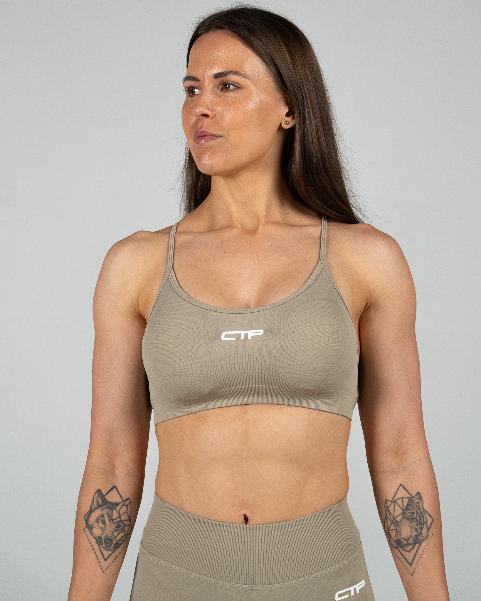 CTP “ELECTRA” SEAMLESS SPORTS BRA IN LATTE