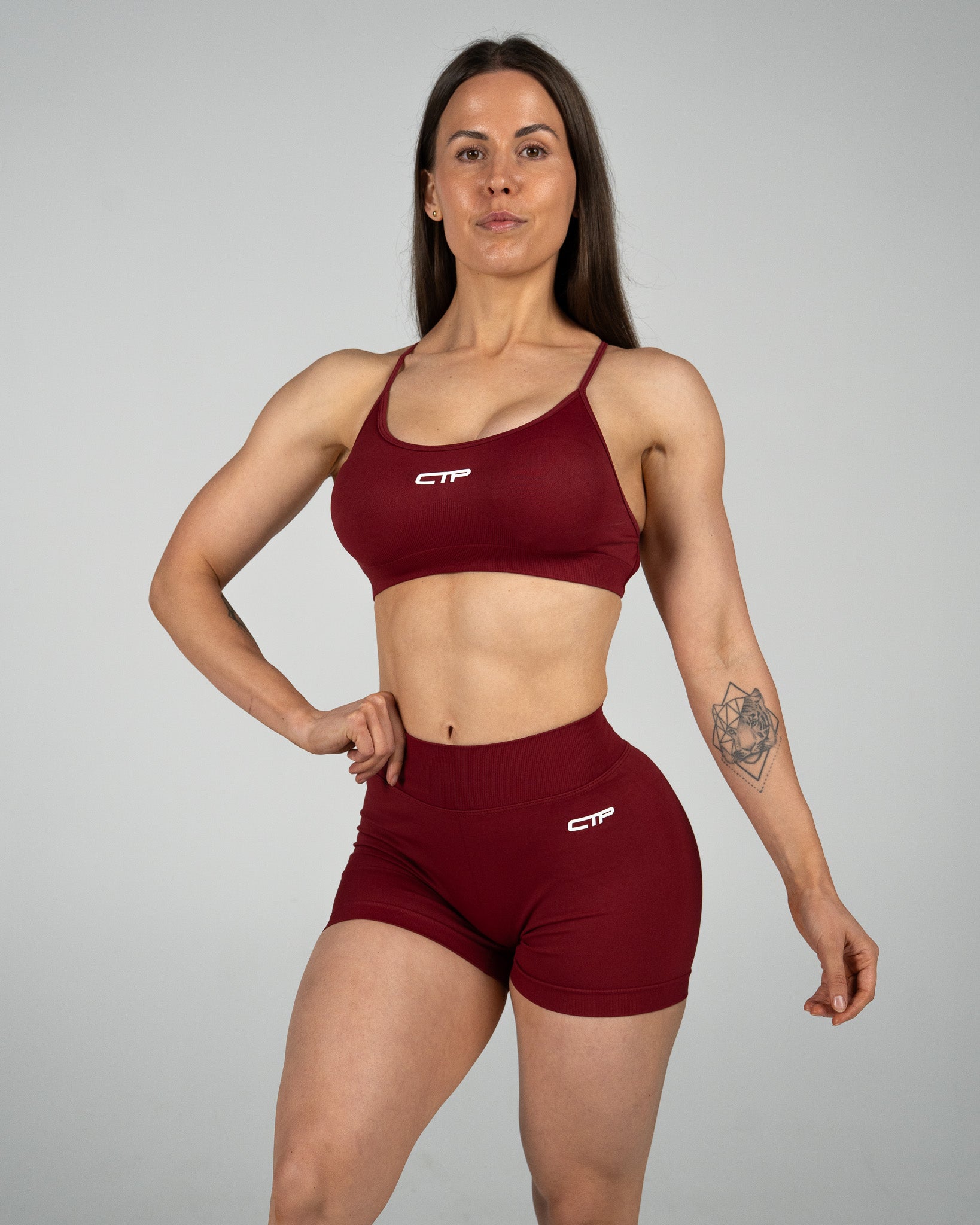 CTP “ELECTRA” SEAMLESS SPORTS BRA IN CRIMSON