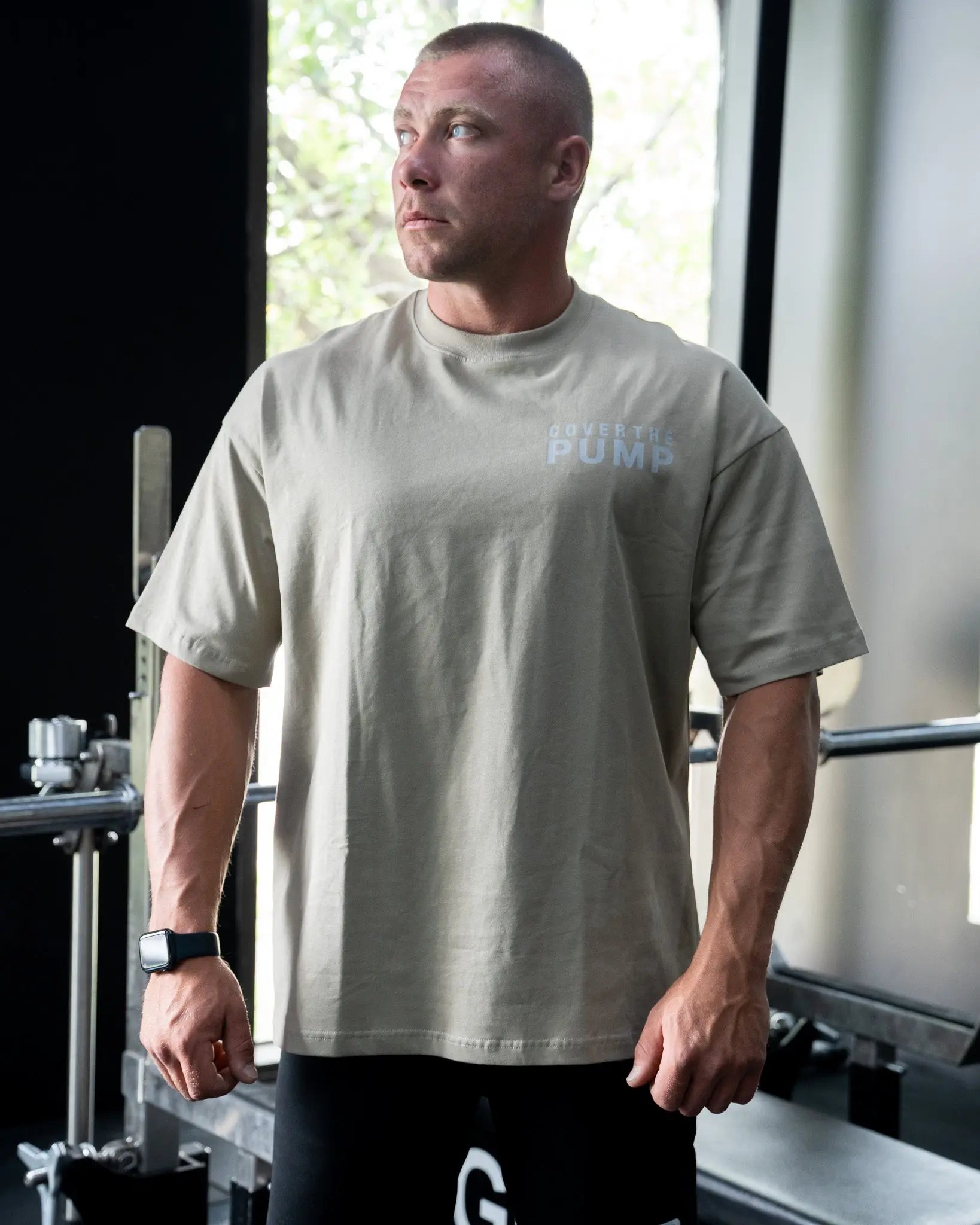 UNCROWNED OVERSIZED TEE IN MINT COVERTHEPUMP